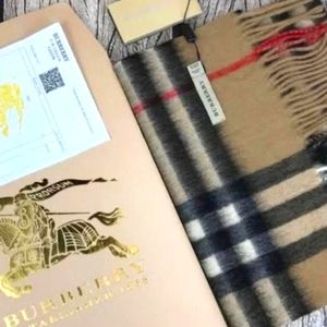 BURBERRY UNISEX SCARF CLASSIC